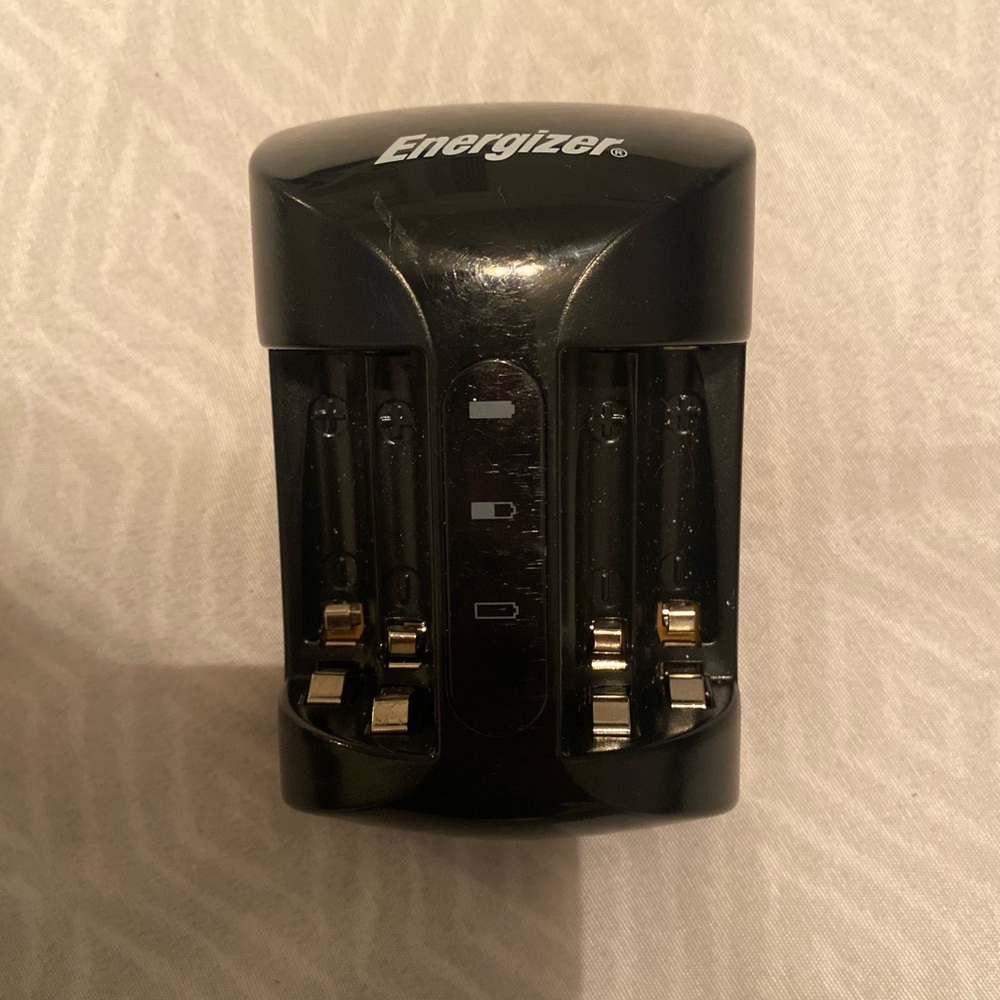 Energizer Black Battery Charger